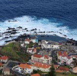 Drumul de la Funchal la Porto  Moniz trece prin Camara de Lobos